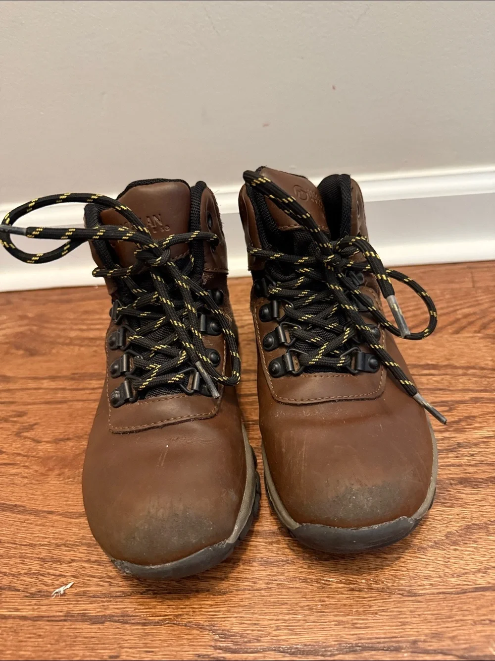 Magellan Outdoors lace sturdy boots